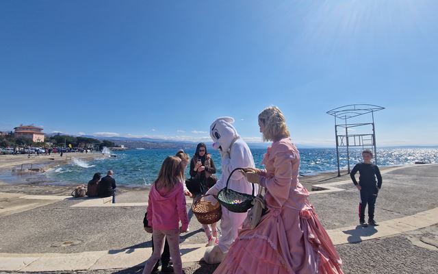 MEETING THE EASTER BUNNY AND OPATIJA’S LADIES
