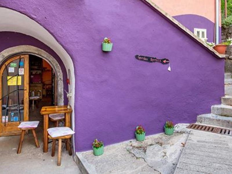 Small Tavern Skalinada