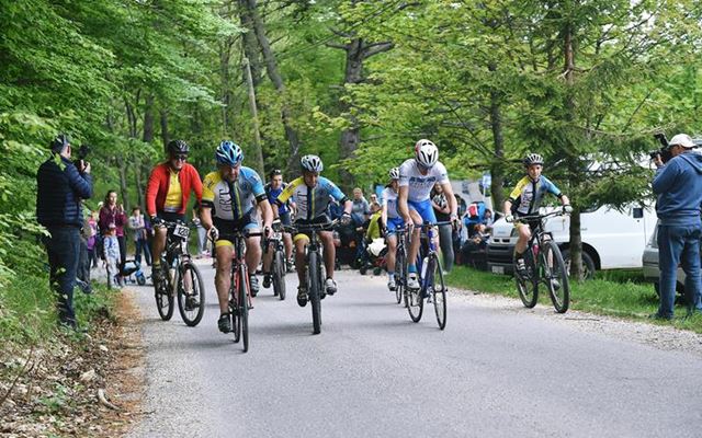 Bike tour for children and their parents to the peak of Vojak