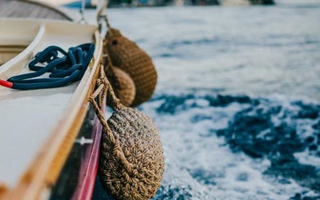 Vožnje z lesenimi čolni