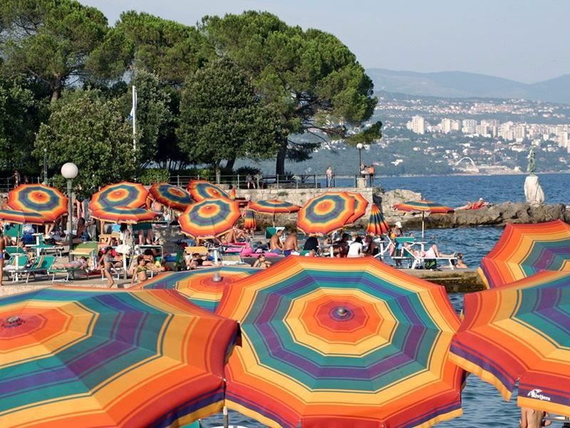 Slatina városi strand Opatija központjában 