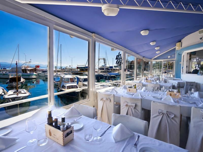 yacht club opatija restoran