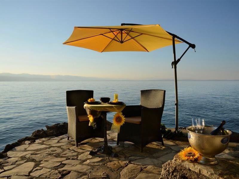 Restoran Beach Garden (GH Adriatic)
