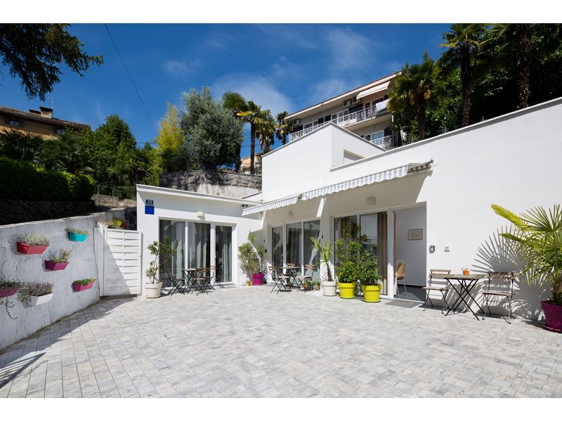 Studio Apartment Petit Val